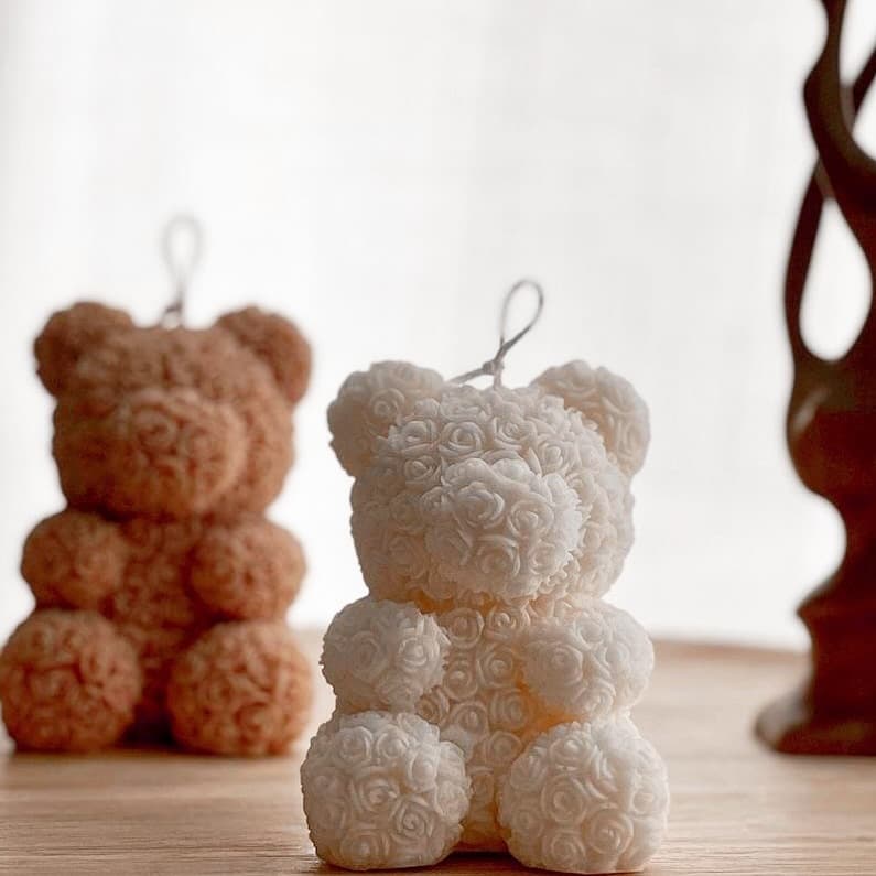 Our cutest one yet- bear shaped candle 🤍