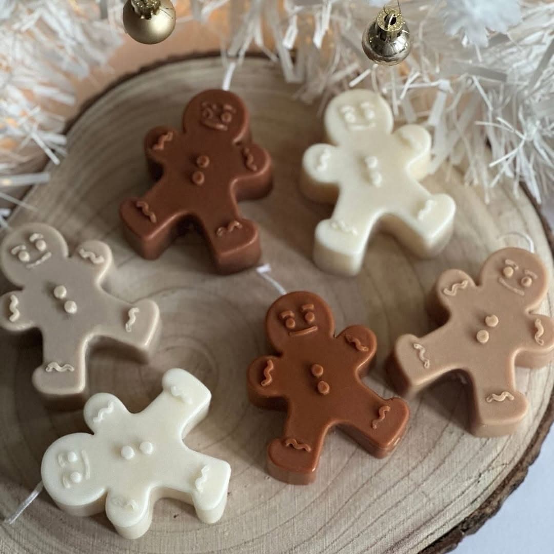 PLOT TWIST: It’s not cookies baking... it’s our gingerbread soy candle doing all