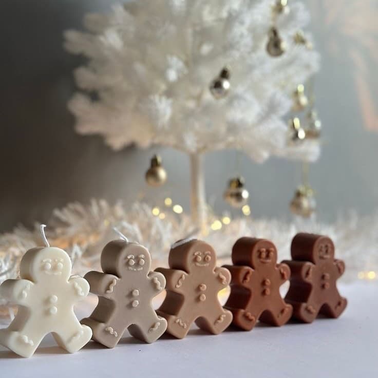 PLOT TWIST: It’s not cookies baking... it’s our gingerbread soy candle doing all thumbnail 2